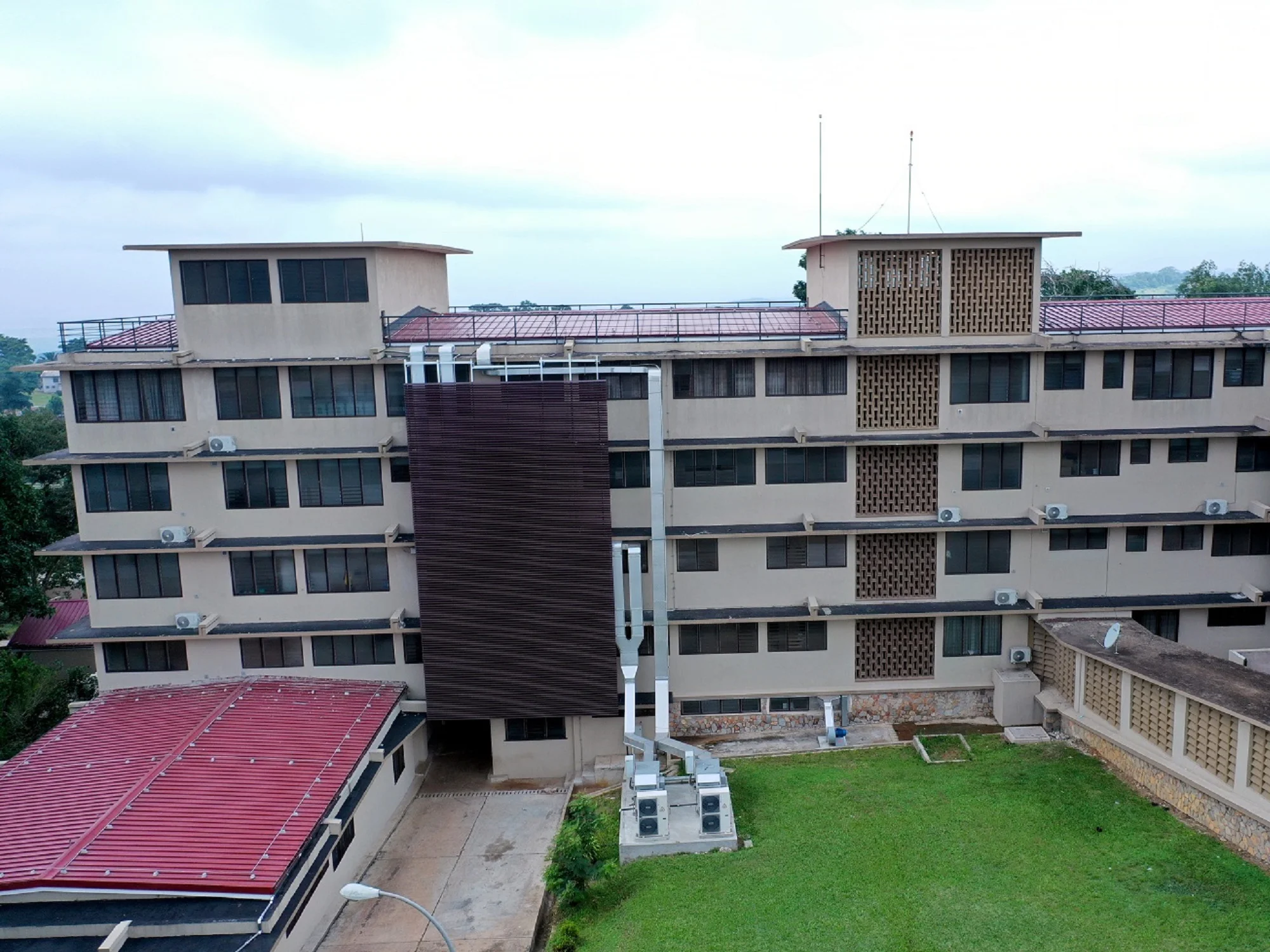 Tetteh Quarshie Memorial Hospital